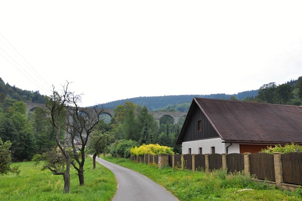 novinsky-zeleznicni-viadukt