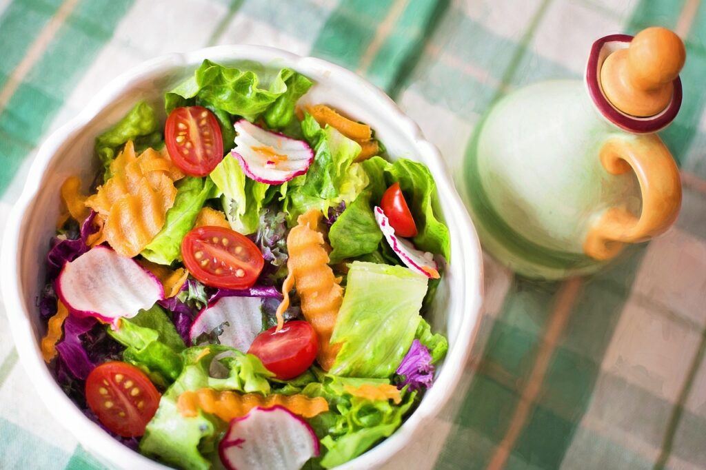 salat s redkvickami