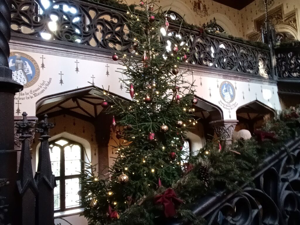 schodistova hala sychrov